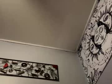 Vickyy03 Chaturbate stream image from May 01, 2025