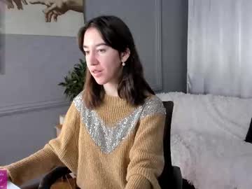 Belle_Via Chaturbate stream image from May 01, 2025