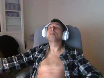 Liongr69 Chaturbate stream image from May 01, 2025