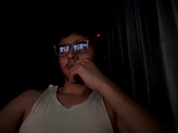 Txwank13 Chaturbate stream image from May 01, 2025