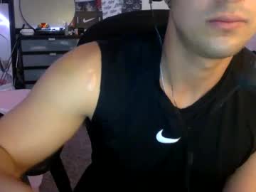 Tylerisdaddy699669 Chaturbate stream image from May 01, 2025