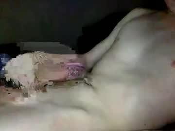 Hungwhiteboy_ Chaturbate stream image from May 01, 2025
