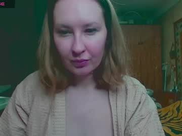 Annaxlovers Chaturbate stream image from May 01, 2025