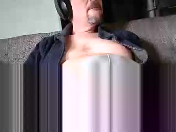 Lepervers33 Chaturbate stream image from May 01, 2025