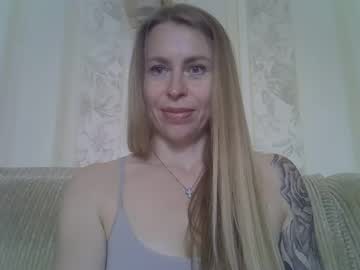 Stardustrose Chaturbate stream image from May 01, 2025