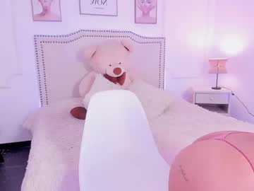 Emily_Fawn Chaturbate stream image from May 01, 2025