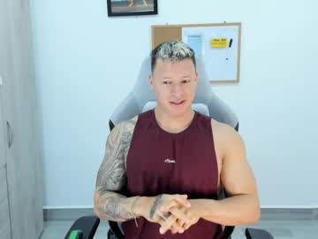 Lucky_Clark Chaturbate stream image from May 01, 2025