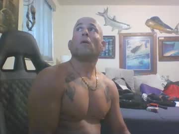 Reelg21 Chaturbate stream image from May 01, 2025