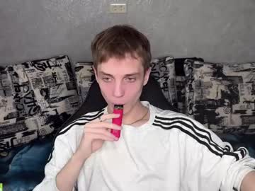 Sky_Hunter Chaturbate stream image from May 01, 2025