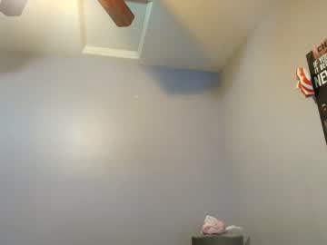 Pcuddy3 Chaturbate stream image from May 01, 2025