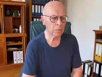 Reteid Chaturbate stream image from May 01, 2025