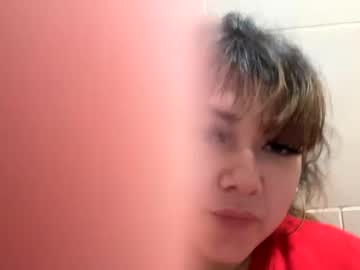 Prettylatinamomma01 Chaturbate stream image from May 01, 2025