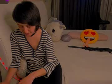 Nika_Friendly Chaturbate stream image from May 01, 2025