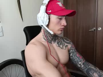 Uzuidaniel4 Chaturbate stream image from May 01, 2025