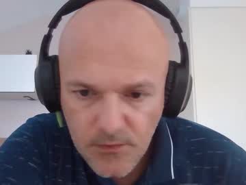 Whiteeaglesrb Chaturbate stream image from May 01, 2025