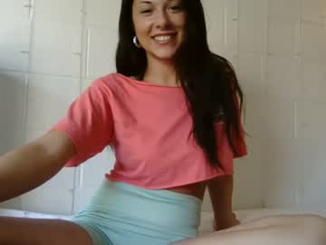 Kailybaby17 Chaturbate stream image from May 01, 2025