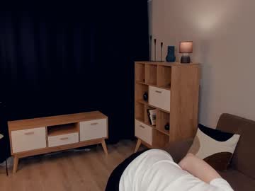 Silensia Chaturbate stream image from May 01, 2025