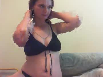 Crooked_Adulting Chaturbate stream image from May 01, 2025