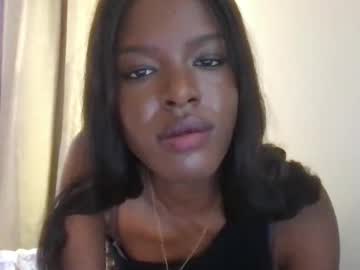 Elena69mint Chaturbate stream image from May 01, 2025