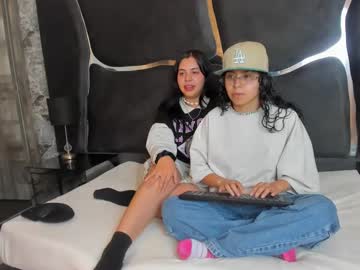 Purple_Girls Chaturbate stream image from May 01, 2025