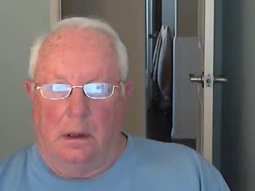 Raiderman215 Chaturbate stream image from May 01, 2025