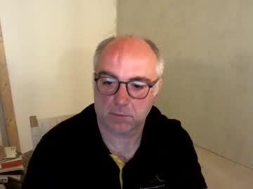 Humanatm78 Chaturbate stream image from May 01, 2025