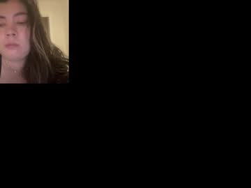 Bustykassy Chaturbate stream image from May 02, 2025