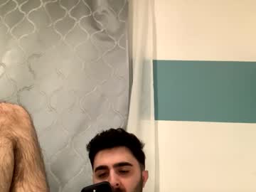 Isuf_009 Chaturbate stream image from May 02, 2025