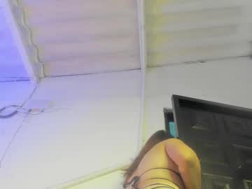 Arielvega04 Chaturbate stream image from May 02, 2025