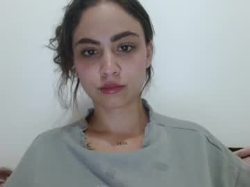 Isadoraelite16 Chaturbate stream image from May 02, 2025
