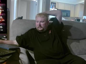 Milkman71686 Chaturbate stream image from May 02, 2025