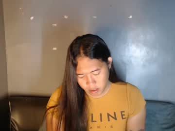 Urprettysofiee Chaturbate stream image from May 02, 2025
