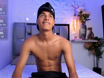 Andrewortix Chaturbate stream image from May 02, 2025