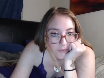 Jilliangiselle Chaturbate stream image from May 02, 2025