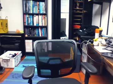Melquibonday Chaturbate stream image from May 02, 2025