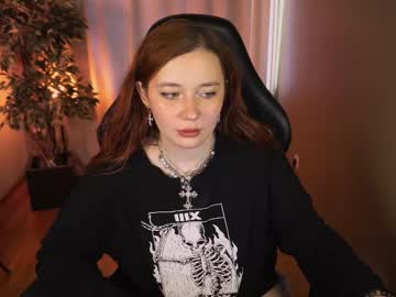 Carolina_Winter Chaturbate stream image from May 02, 2025