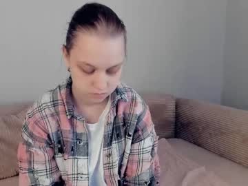 Darlinedunaway Chaturbate stream image from May 02, 2025