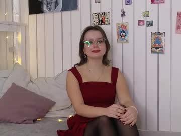 Aftondimmicka Chaturbate stream image from May 02, 2025