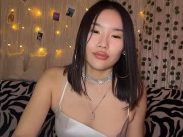 Asian_Vi Chaturbate stream image from May 02, 2025
