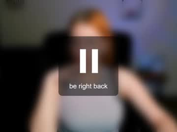 Helly_Well Chaturbate stream image from May 02, 2025