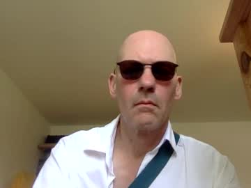 Merlininberlin Chaturbate stream image from May 02, 2025