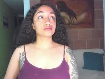 Sky_Gray Chaturbate stream image from May 02, 2025