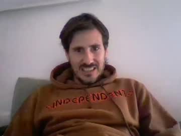Iyoperro Chaturbate stream image from May 02, 2025