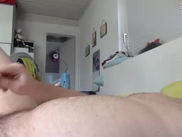 Gummicasual Chaturbate stream image from May 02, 2025