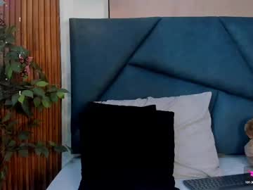 Melinacruzz Chaturbate stream image from May 02, 2025