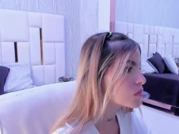 Yulieth_Calderon Chaturbate stream image from May 02, 2025