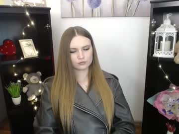 Kimplz Chaturbate stream image from May 02, 2025