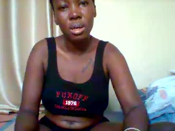 Bigtitsebony1 Chaturbate stream image from May 02, 2025