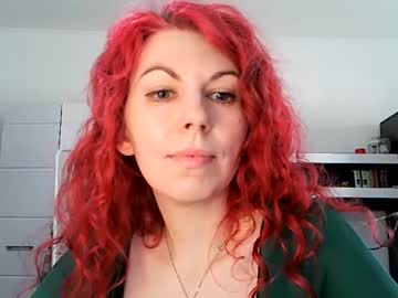 Kira_Rosie Chaturbate stream image from May 02, 2025
