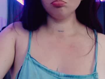 Lissa_Denver Chaturbate stream image from May 02, 2025